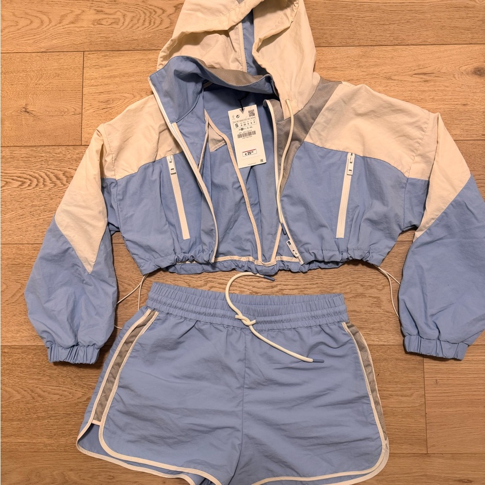 Track suit / Windbreaker Set